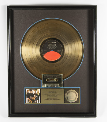 Metallica Garage Days Re-Revisited, RIAA usa, Award